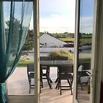 La Port Winston - Face & 4*