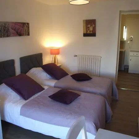 La Villa Port Winston - Face Mer Chambres & Studios 住宿加早餐酒店 Saint-Côme-de-Fresné