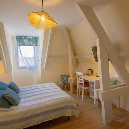 La Villa Port Winston - Face Mer Chambres & Studios 住宿加早餐酒店