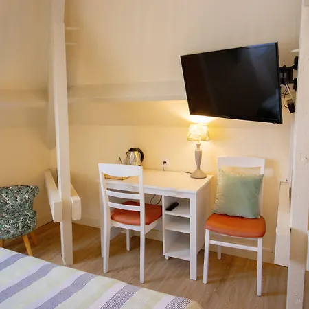 La Villa Port Winston - Face Mer Chambres & Studios 4* Saint-Côme-de-Fresné