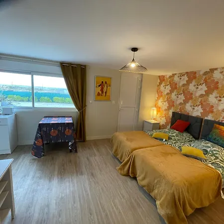 فندق مبيت وإفطار La Port Winston - Face & 4*