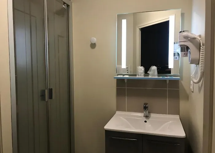 La Port Winston - Face & 4*